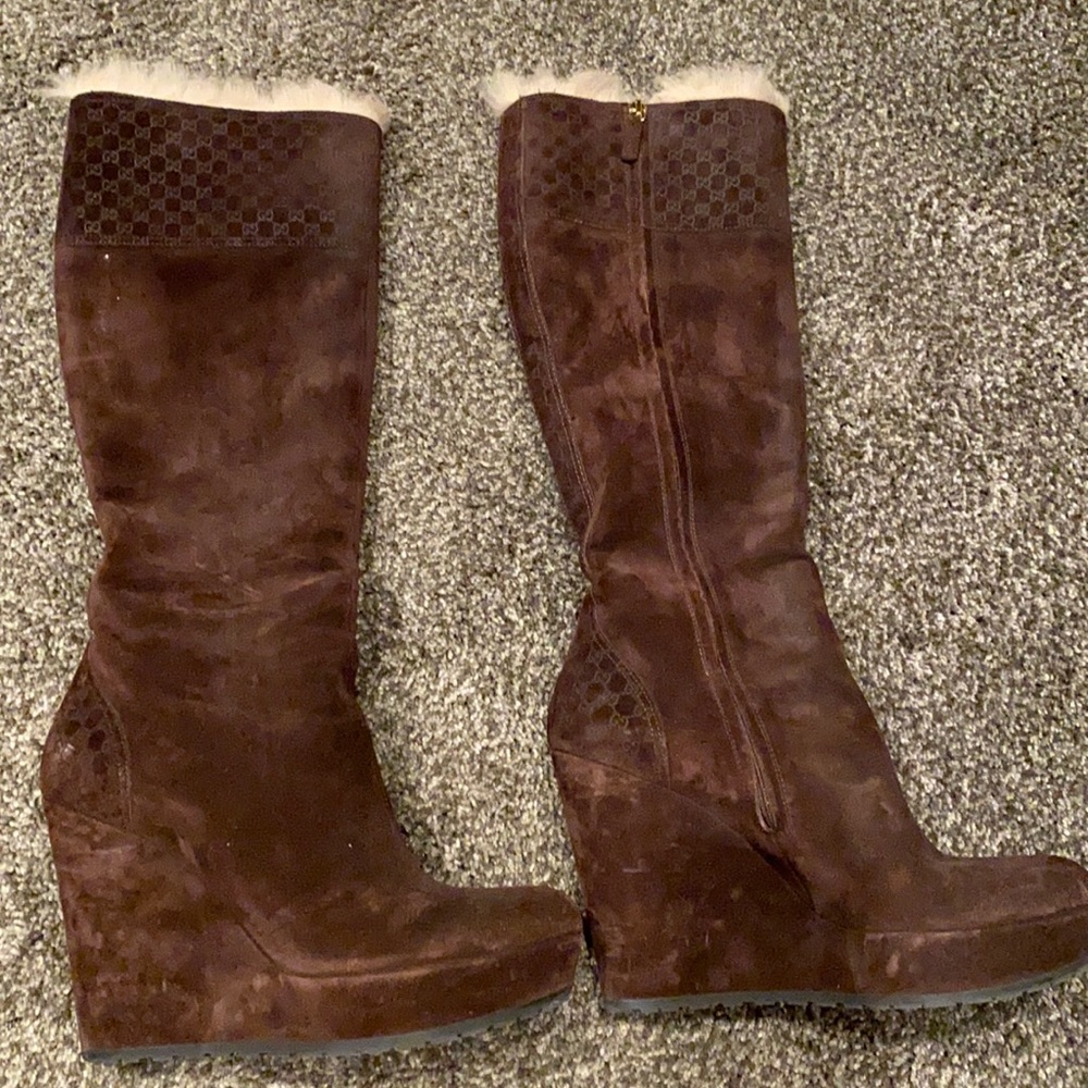 Gorgeous Gucci Brown Suede Boots Size 39 (8.5)